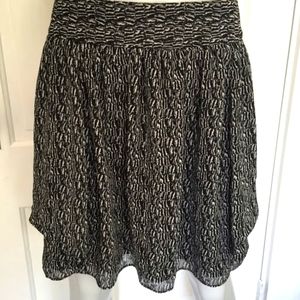 B&W Gap skirt